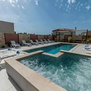 Apartment Pinna - Pinna, Pula